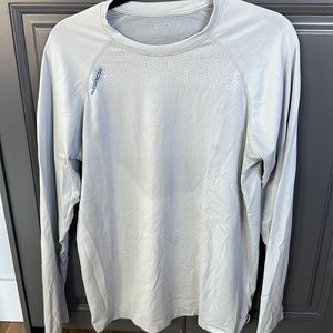 Legends Long Sleeve Dash Workout Shirt - Size M